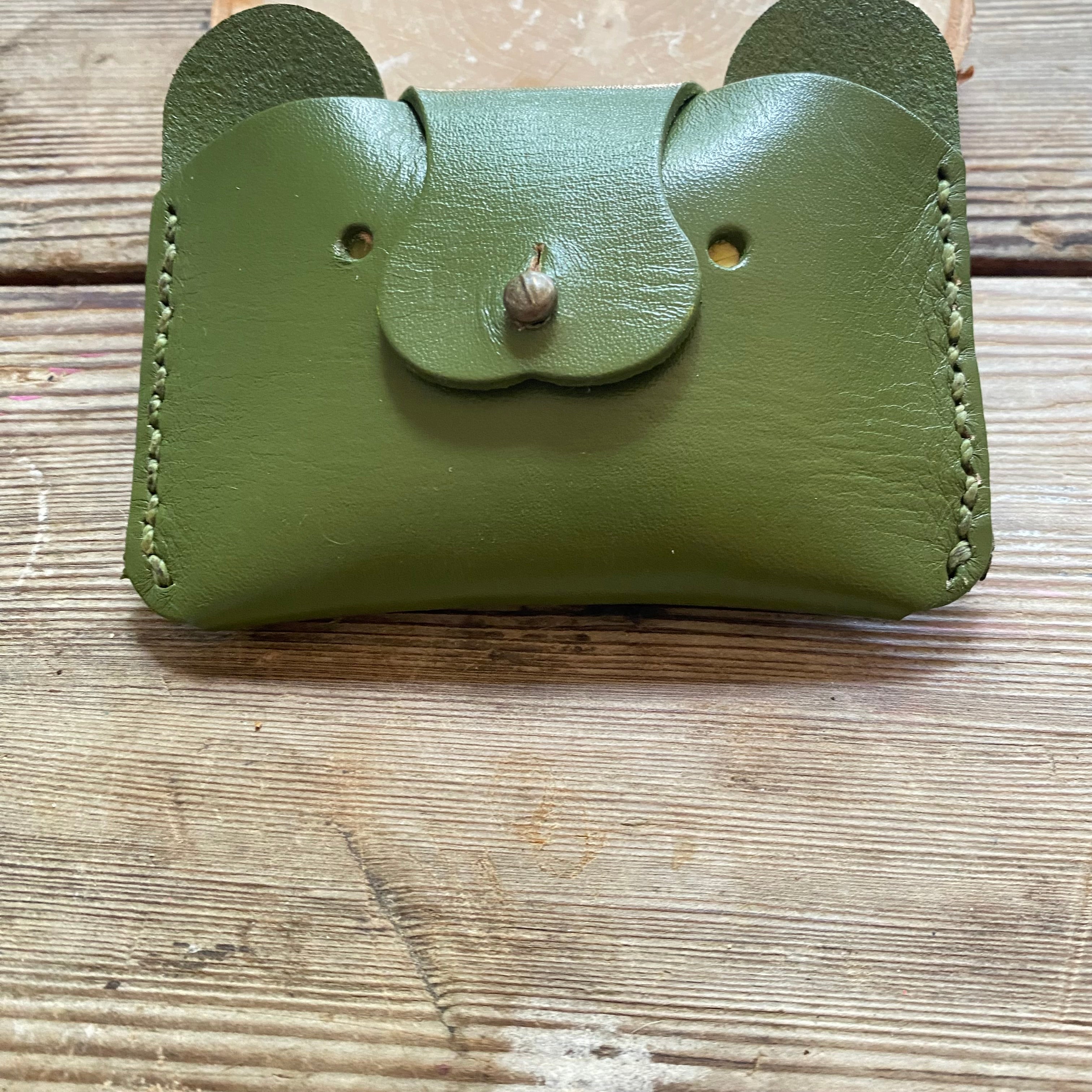 Veg-Tan Bear Wallet –  Leather Card Case