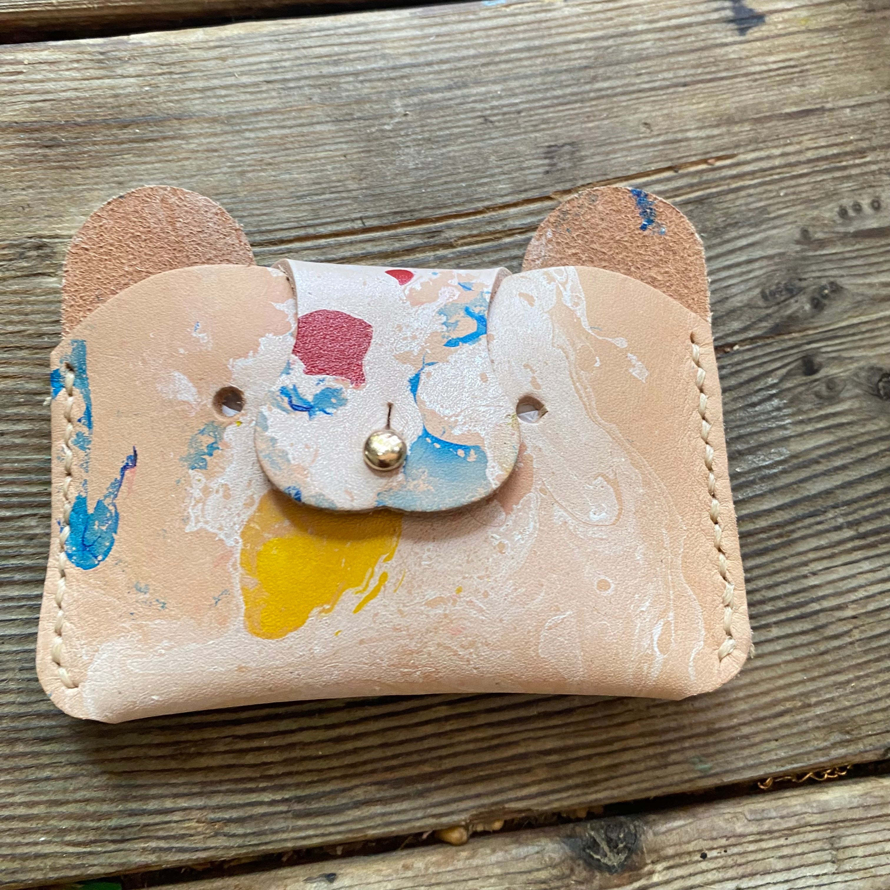 Veg-Tan Bear Wallet –  Leather Card Case